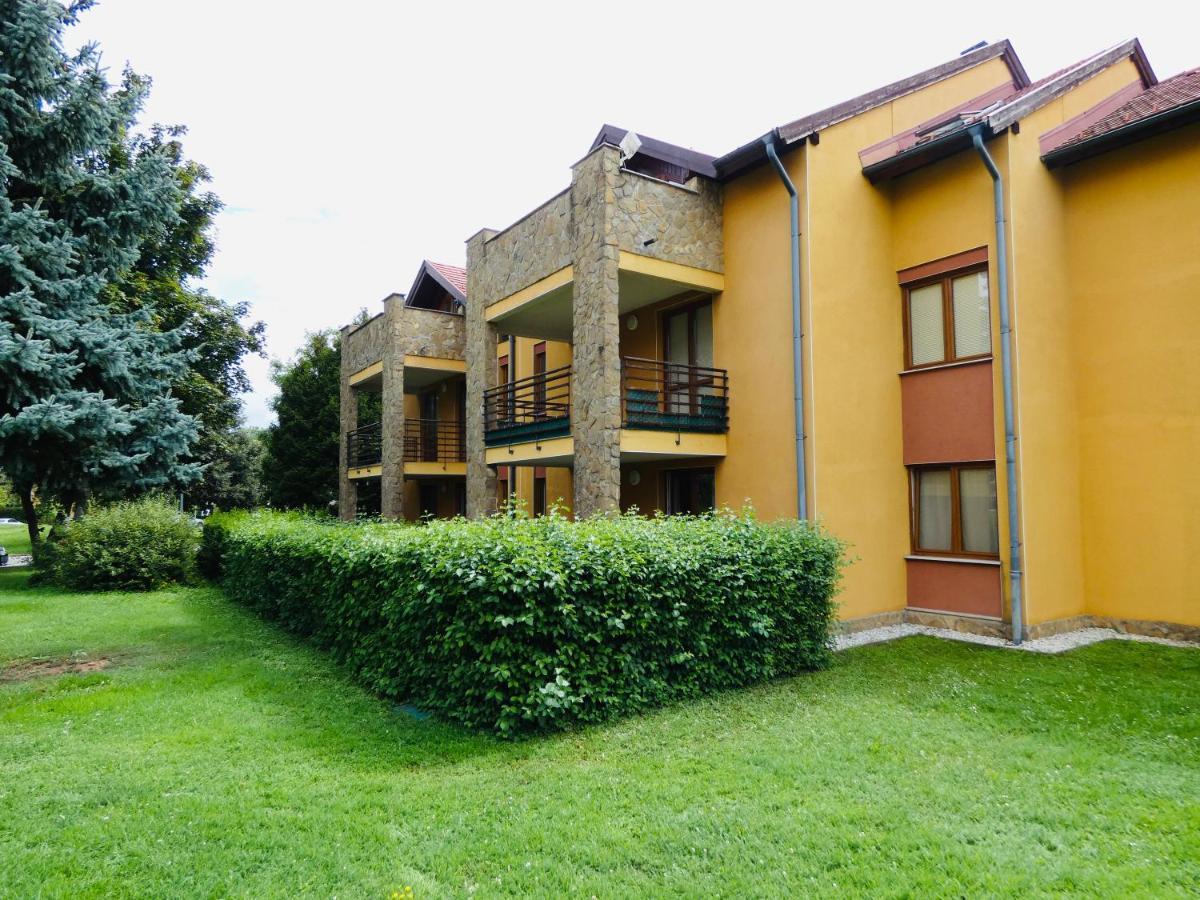 Fortuna Golf Apartman Buk Luaran gambar